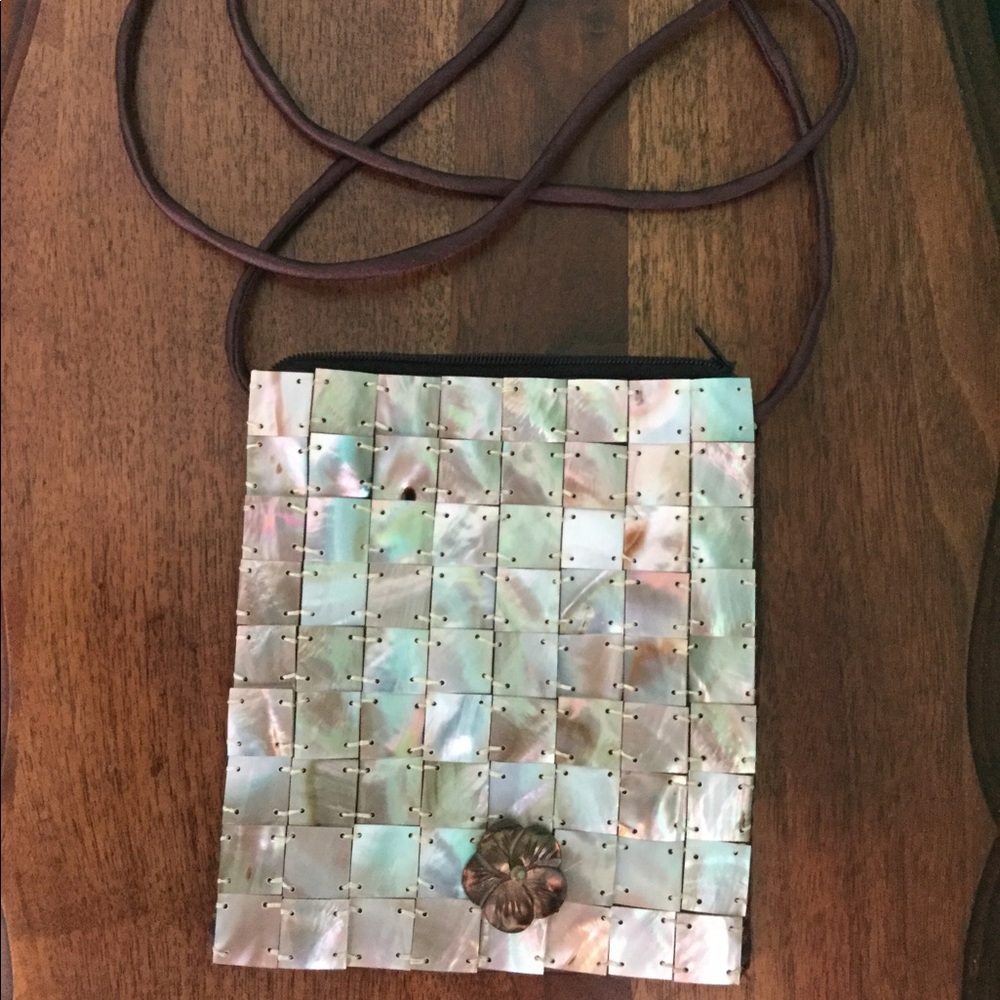 Iridescent Shell Bag - Picture 2 of 11